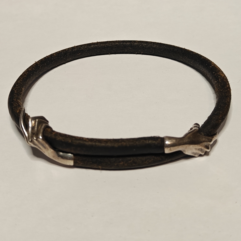 Vintage Designer Simon Muscat Hand Clasp Leather Bracelet